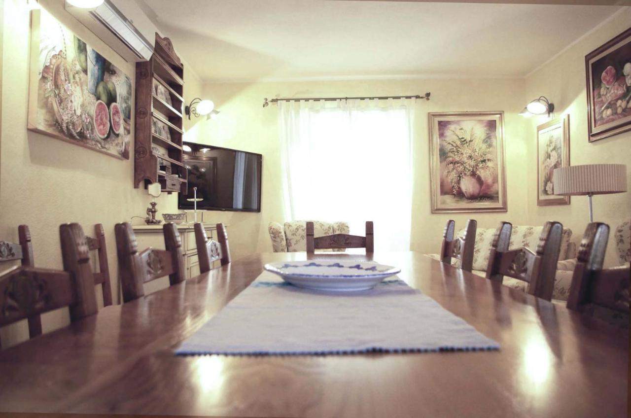 Casa De Ajala - B&B De Charme In Antica Dimora Totalmente Ristrutturata E Dotata Di Tutti I Confort Bagni Privati Spazio Living Patio Esterno Ambienti Climatizzati Degustazioni Prodotti Locali Laconi Luaran gambar