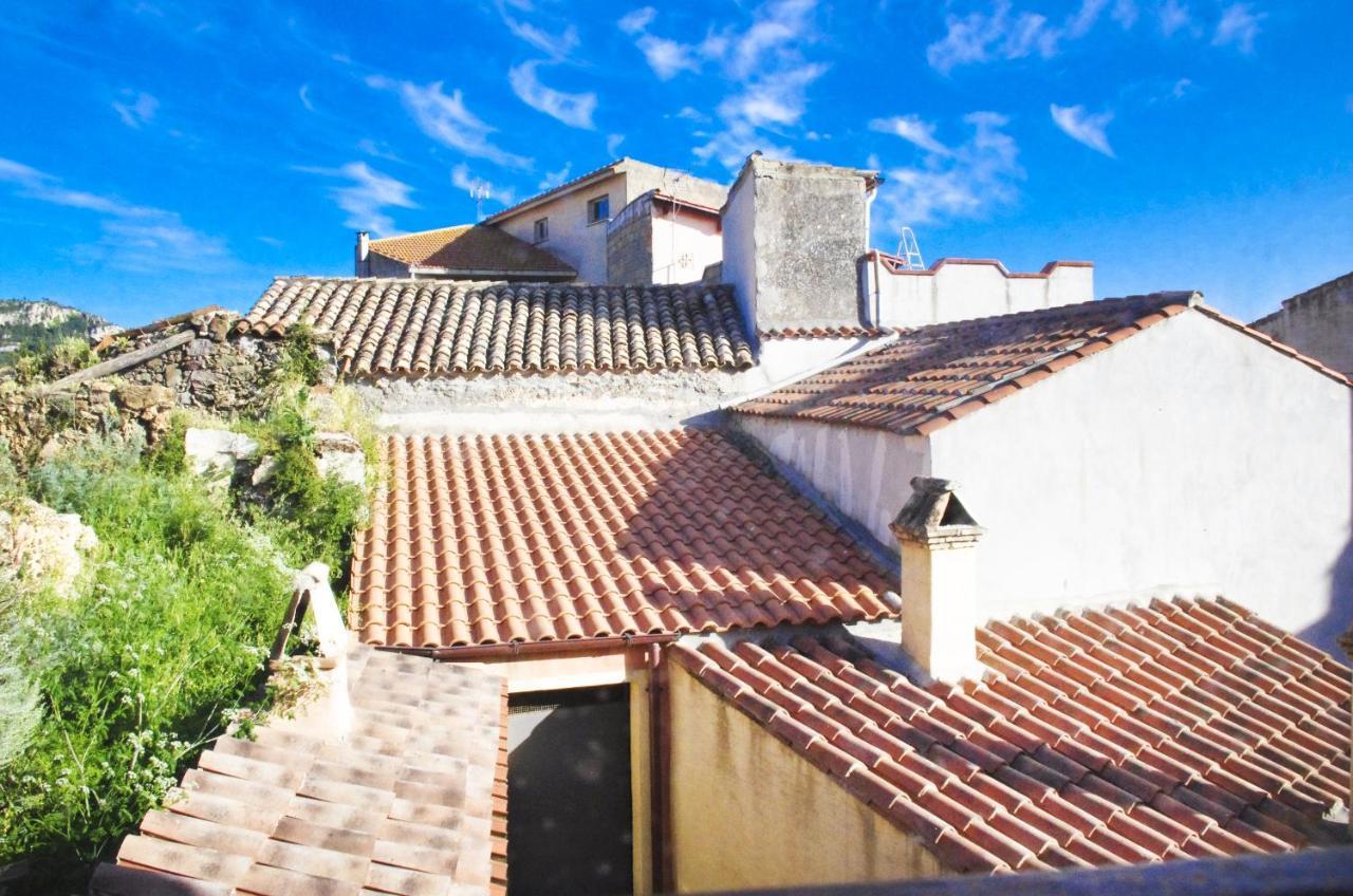 Casa De Ajala - B&B De Charme In Antica Dimora Totalmente Ristrutturata E Dotata Di Tutti I Confort Bagni Privati Spazio Living Patio Esterno Ambienti Climatizzati Degustazioni Prodotti Locali Laconi Luaran gambar