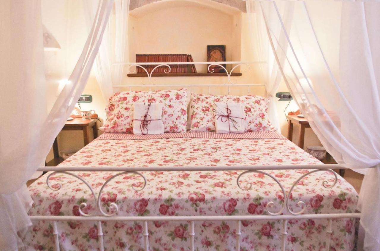 Casa De Ajala - B&B De Charme In Antica Dimora Totalmente Ristrutturata E Dotata Di Tutti I Confort Bagni Privati Spazio Living Patio Esterno Ambienti Climatizzati Degustazioni Prodotti Locali Laconi Luaran gambar