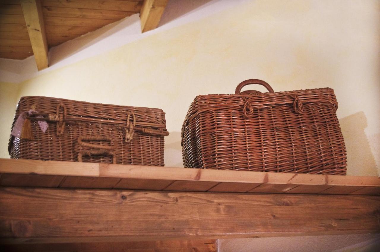 Casa De Ajala - B&B De Charme In Antica Dimora Totalmente Ristrutturata E Dotata Di Tutti I Confort Bagni Privati Spazio Living Patio Esterno Ambienti Climatizzati Degustazioni Prodotti Locali Laconi Luaran gambar