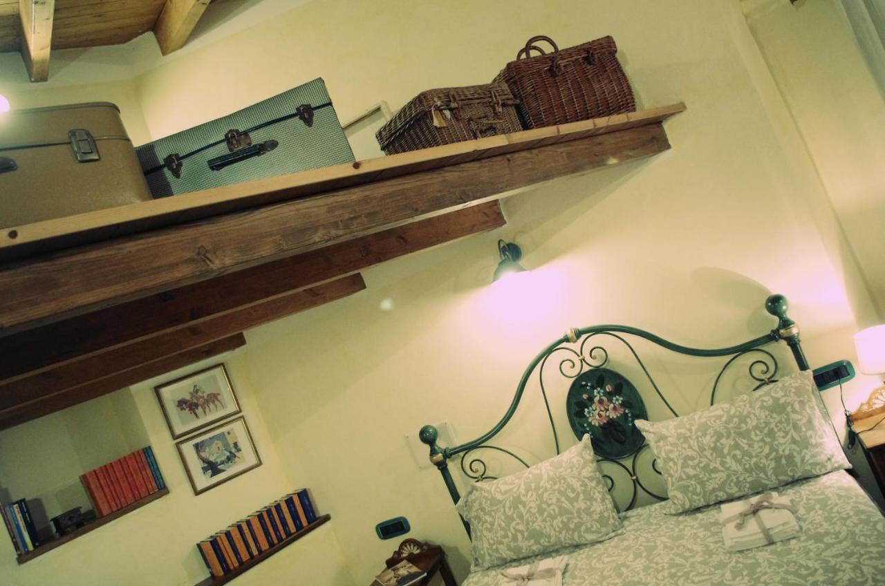 Casa De Ajala - B&B De Charme In Antica Dimora Totalmente Ristrutturata E Dotata Di Tutti I Confort Bagni Privati Spazio Living Patio Esterno Ambienti Climatizzati Degustazioni Prodotti Locali Laconi Luaran gambar