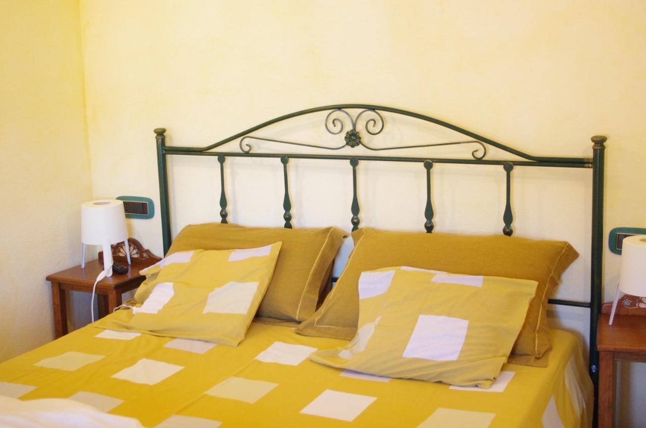 Casa De Ajala - B&B De Charme In Antica Dimora Totalmente Ristrutturata E Dotata Di Tutti I Confort Bagni Privati Spazio Living Patio Esterno Ambienti Climatizzati Degustazioni Prodotti Locali Laconi Luaran gambar
